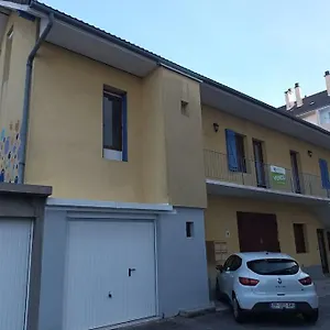  Appartement Duplex Avec Garage Centre Et France